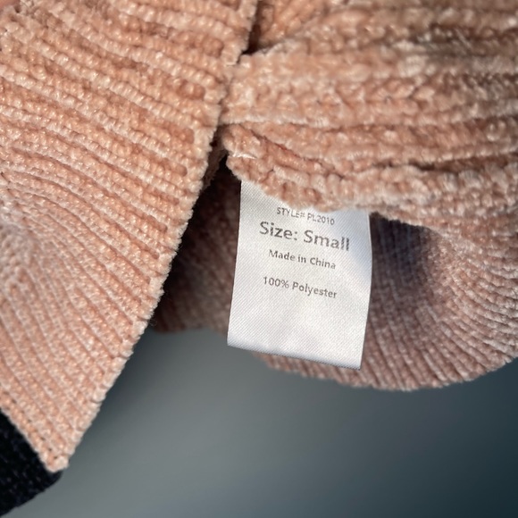 Pink Lily Color block Sweater - Picture 6 of 6